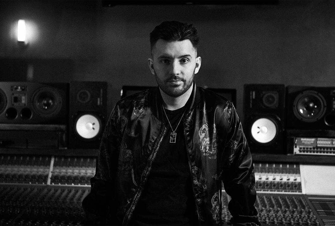 Dj Swivel - Producer/Mix Engineer, his name is Jordan Young, a Toronto-born, Grammy-winning producer,mixer and songwriter, AAM virtual Edition 2020